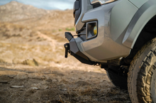 Load image into Gallery viewer, DV8 CENTER MOUNT FRONT BUMPER V2 (FOR 2016-2023 TACOMA)