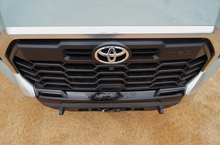 Load image into Gallery viewer, DV8 CENTRIC SERIES FRONT BUMPER (FOR 2022+ TUNDRA)