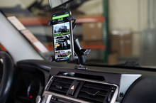 Load image into Gallery viewer, DV8 DIGITAL DEVICE DASH MOUNT (FOR 2010-2024 4 RUNNER)