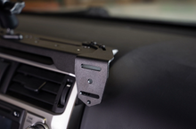 Load image into Gallery viewer, DV8 DIGITAL DEVICE DASH MOUNT (FOR 2010-2024 4 RUNNER)